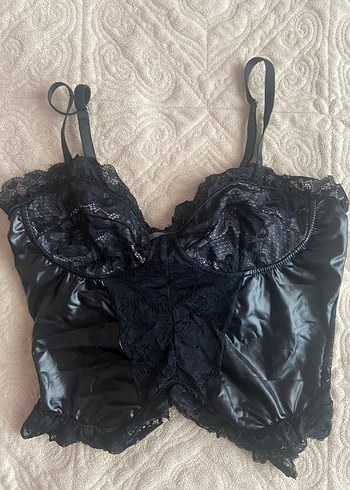 Siyah Dantel Detaylı Gotik Büstiyer