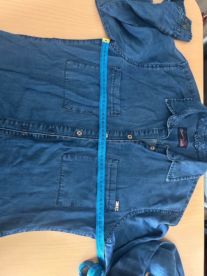 Düğmeli Mavi Denim Uzun Kollu Gömlek - Görsel 5