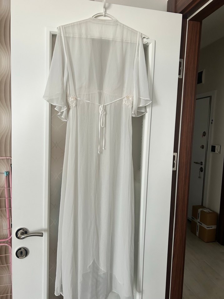 Nakışlı Beyaz Bohem Uzun Şifon Kap - Görsel 2