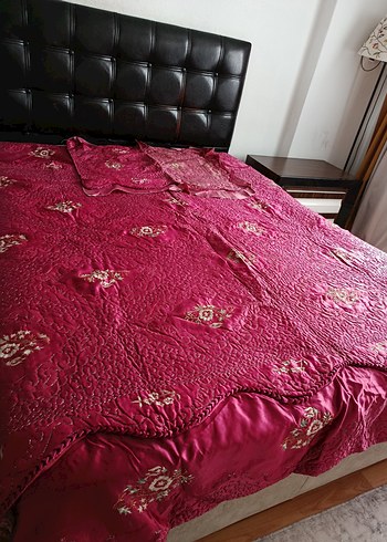 Bordo Nakışlı Yatak Örtüsü - Görsel 4