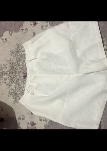 Zara Beyaz Keten şort - Görsel 3