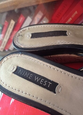 Nine West Bayan terlik