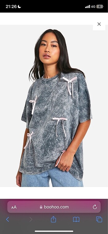 Pembe fiyonklu yıkamalı oversize kadın T-shirt