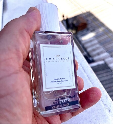 Diğer Emre Geldi Versace Crystal Noir