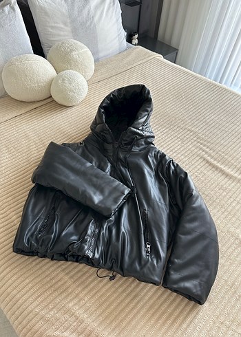 m Beden Siyah Kapüşonlu Deri Kadın mont