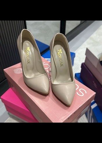 35 Beden beyaz Renk Beyaz Rugan Stiletto Topuklu Kadın Ayakkabı