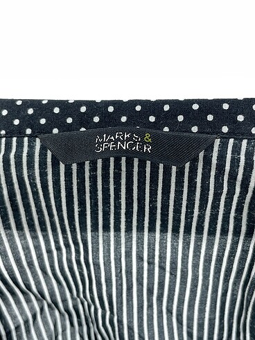 44 Beden çeşitli Renk Marks & Spencer Gömlek %70 İndirimli.