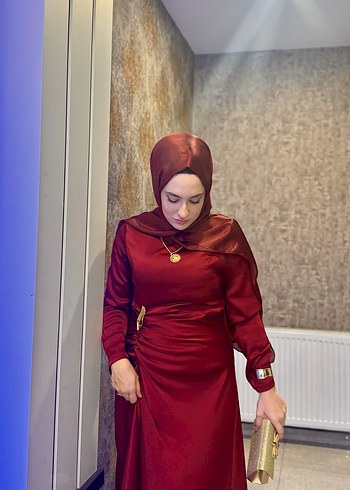 Bordo Uzun Kollu Tesettür Abiye