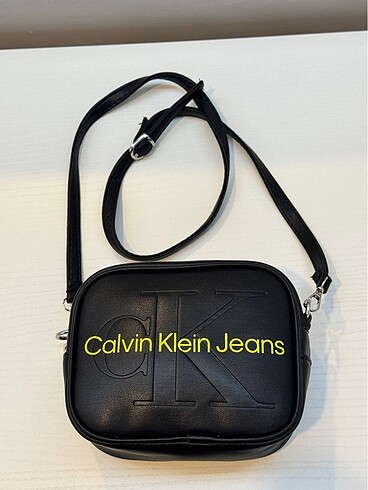Calvin Klein çanta