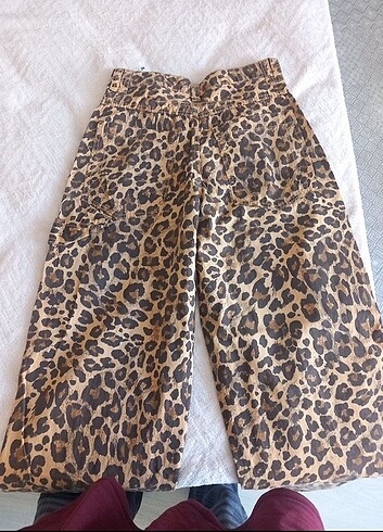 Bershka BERSHKA LEOPARLI PANTOLON