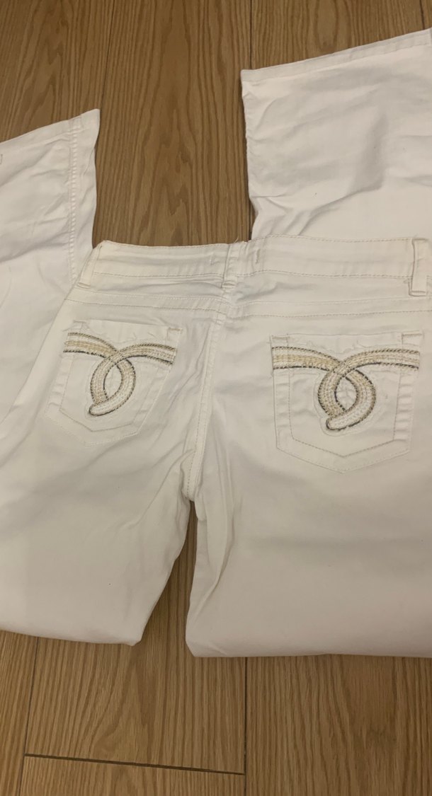 Kadın Beyaz Kot Pantolon - Görsel 3