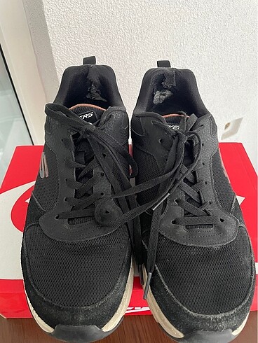 Skechers spor ayakkabı