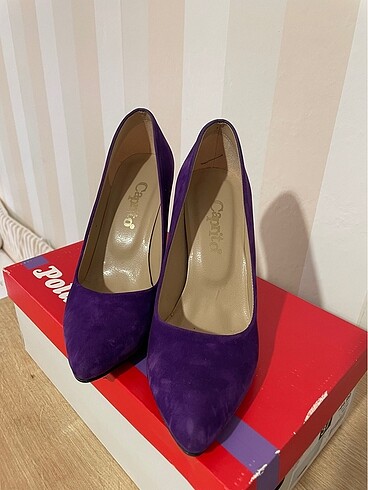 Caprido stiletto