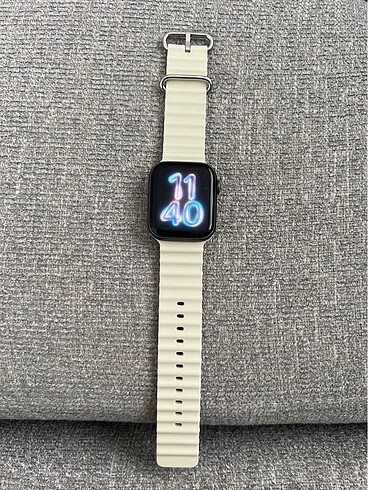 Apple Watch 4 44 mm Nİker Seri