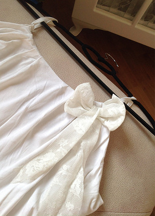 H&M Beyaz cepli balon elbise