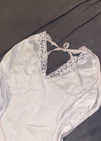 s Beden Dantel Detaylı Beyaz V-Yaka İnce Askılı body