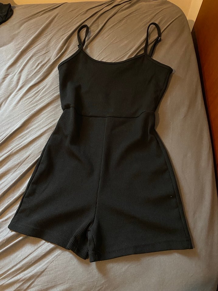 Kadın Siyah İnce Askılı Kısa Tulum - Görsel 2