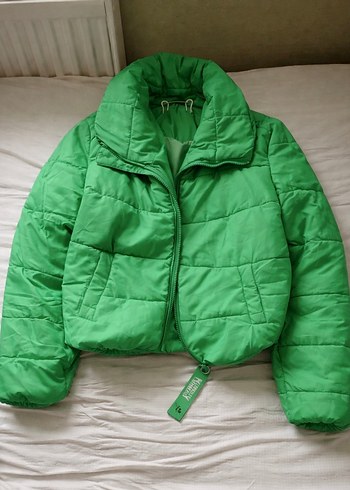 y2k şişme crop mont - Görsel 2