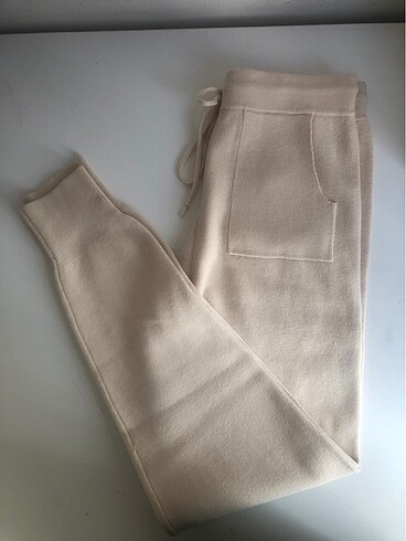 Bershka hiç giyilmemiş yumuşak dokulu eşofman/pantolon
