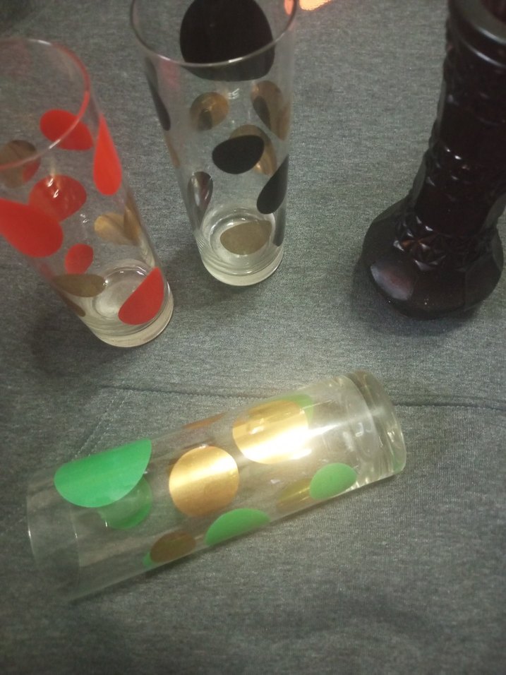 Renkli Puantiyeli Cam Bardaklar - Görsel 2