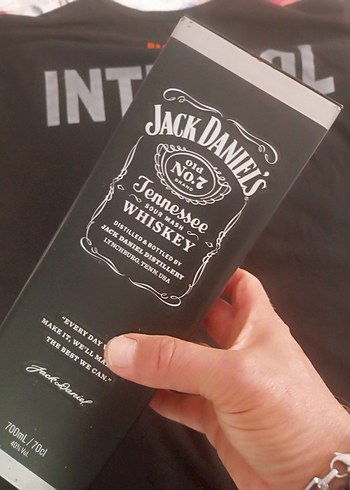 Jack Daniel's Tennessee Whiskey 700ml Siyah Kutu - Görsel 4