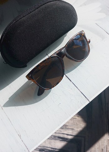 Şeffaf Kahverengi Retro Kadın Güneş Gözlüğü - Görsel 4