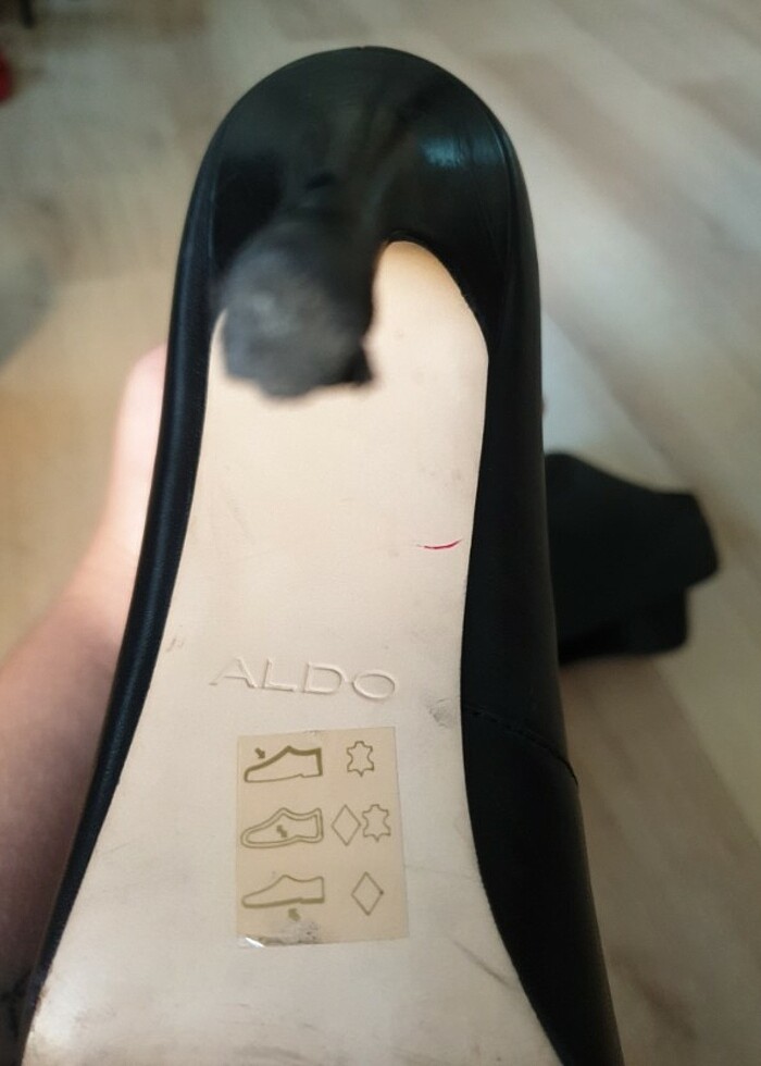 Siyah topuklu deri  ayakkabı  - Görsel 5