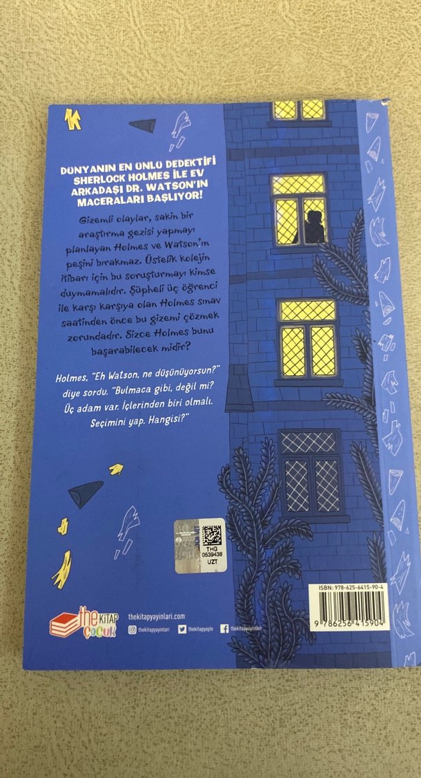 Sherlock Holmes Üç Öğrenci - Sir Arthur Conan Doyle - Görsel 2