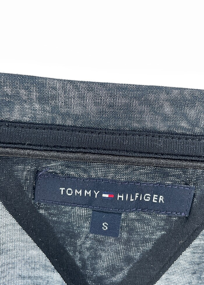 Tommy Hilfiger Bluz %70 İndirimli. - Görsel 4