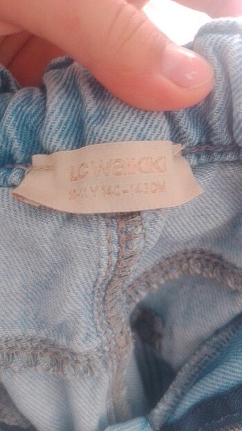 LC Waikiki LC Waikiki kız çocuk kot pantolon sadece üstünde kalem izi var