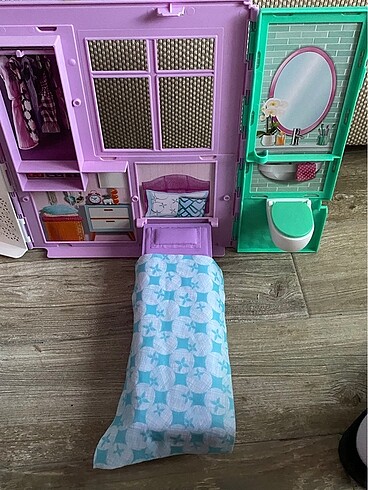 Barbie Barbie portatif evi
