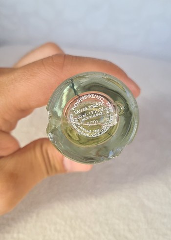 Beden Flower by Kenzo 50ml Orjinal iade garantilidir.