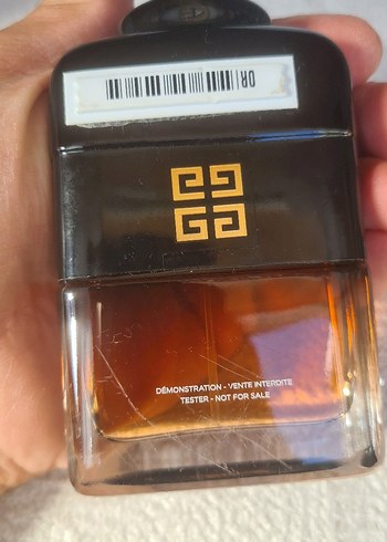 Beden Givenchy Gentleman Reserve Privée 100 ml Orjinal iade garantili.