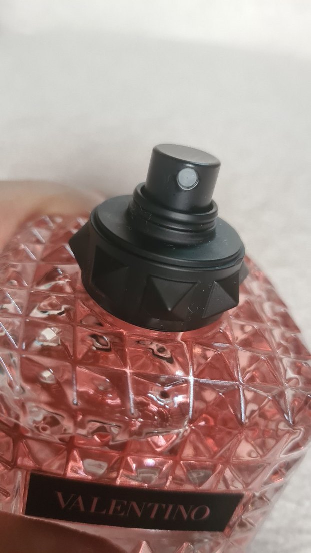 Valentino donna bor in roma 100ml Orjinal iade garantilidir - Görsel 3