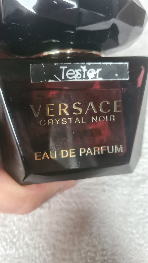 Versace Crystal Noir 90ml Orjinal iade garantilidir. - Görsel 2