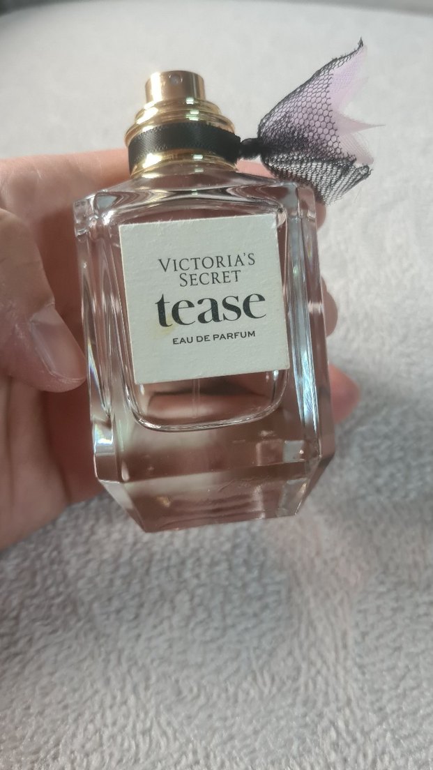 Victoria's Secret Tease 50ml Orjinal iade garantilidir. - Görsel 2