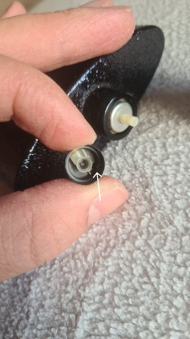 Yves Saint Laurent Black Opium 100ml Orjinal iade garantilidir. - Görsel 2