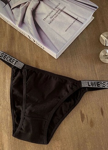 universal Beden LOVE SECRET TAŞLI MODEL