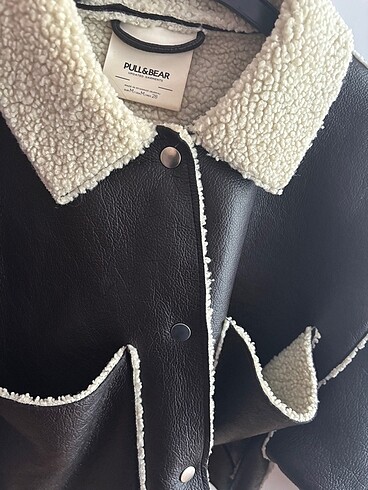 PULL&BEAR MONT