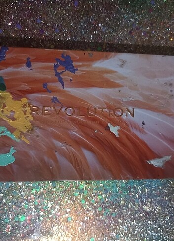 Revolution Revolution Flamboyance paleti