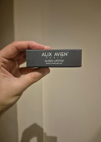 Alix Avien Parlak Ruj - Bej Tonları