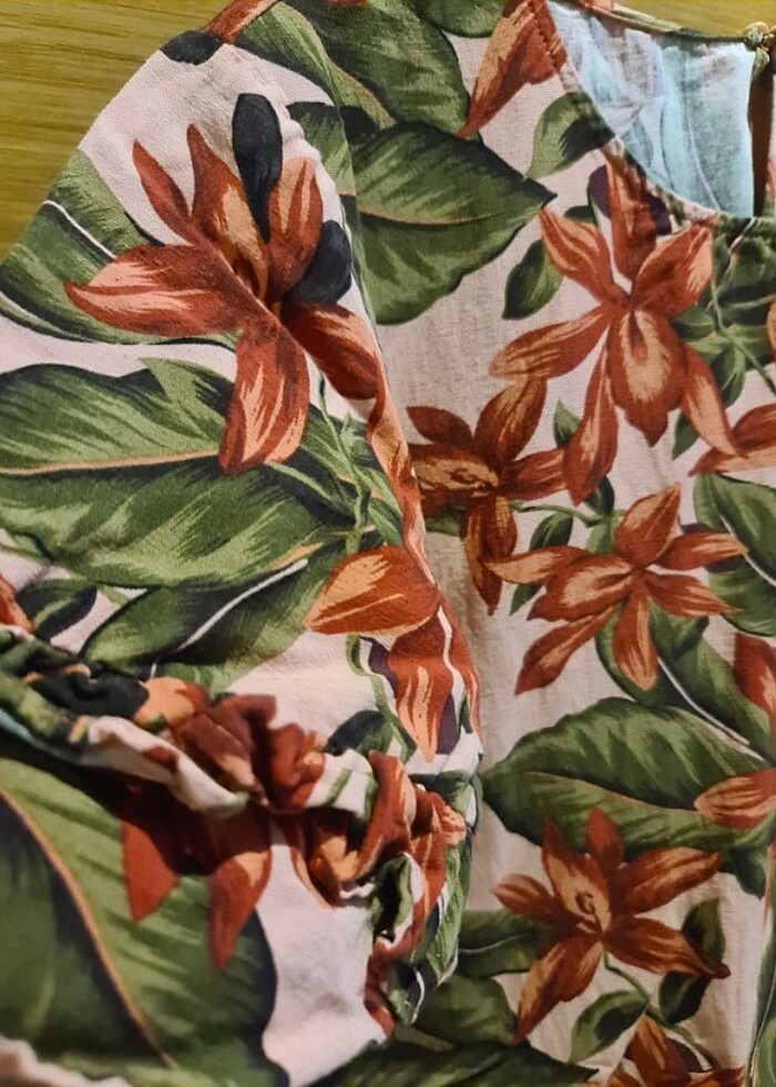 Çiçekli kısa kollu mini elbise - Görsel 3