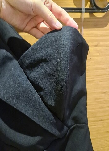 Yandan fermuarlı siyah elbise - Görsel 4