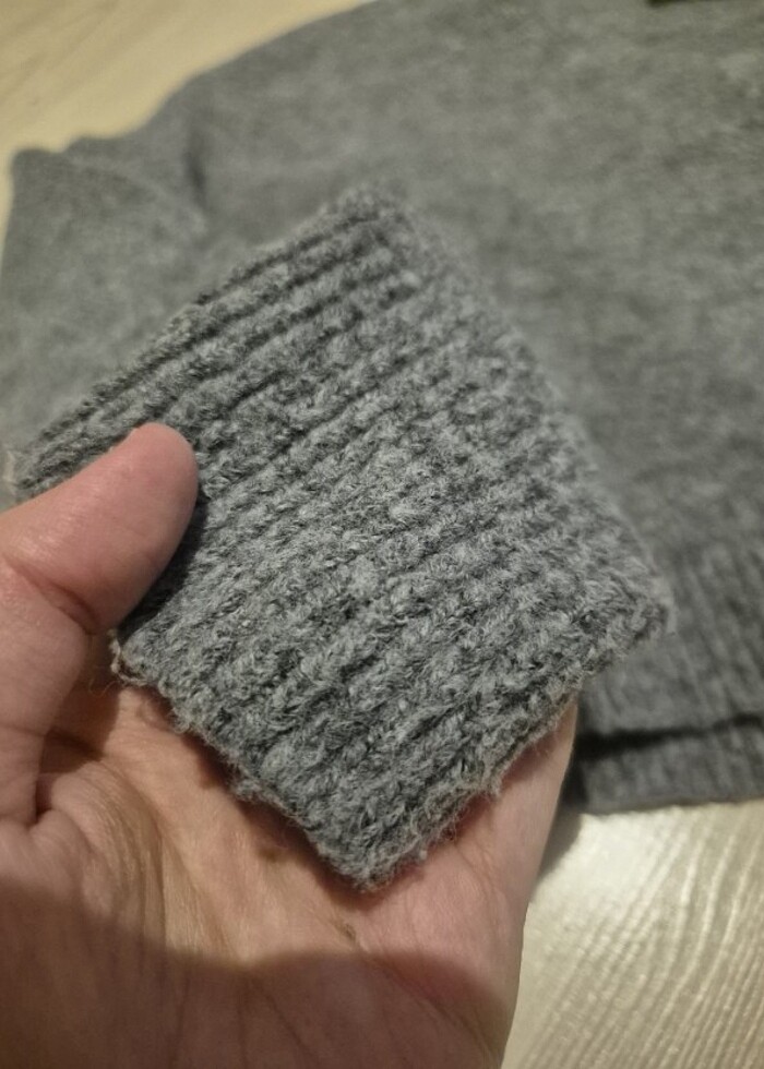 Crop oversize yumuşak triko - Görsel 3