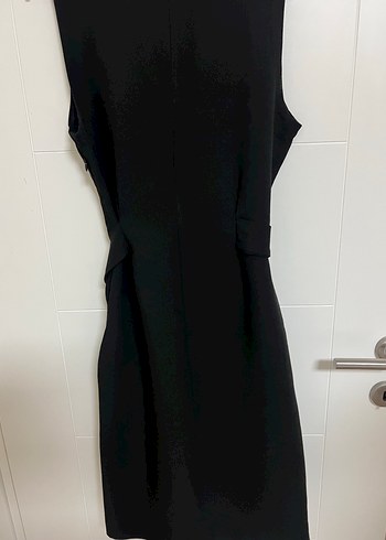 Siyah Kemerli V Yaka Midi Elbise - Görsel 3