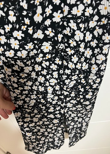 İnce Askılı Siyah Midi Elbise - Görsel 3