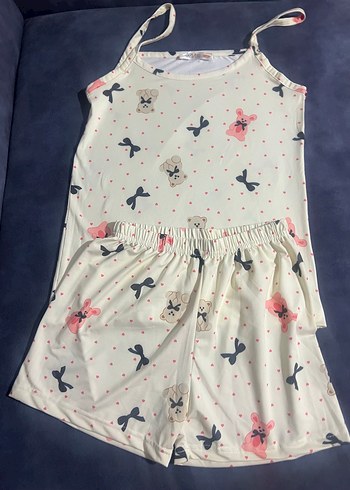 s Beden Sıcak Desenli Mini Kadın Pijama Takımı