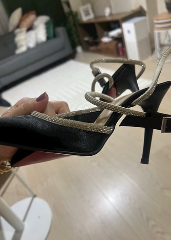 Parlak Siyah Yılan Desenli Stiletto Topuklu Ayakkabı - Görsel 4