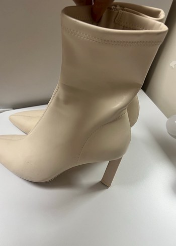 Bej Deri Stiletto Topuklu Kadın Bot - Görsel 2