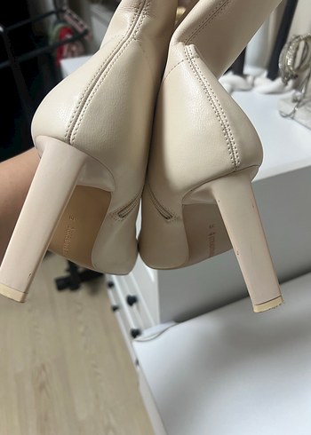 Bej Deri Stiletto Topuklu Kadın Bot - Görsel 8